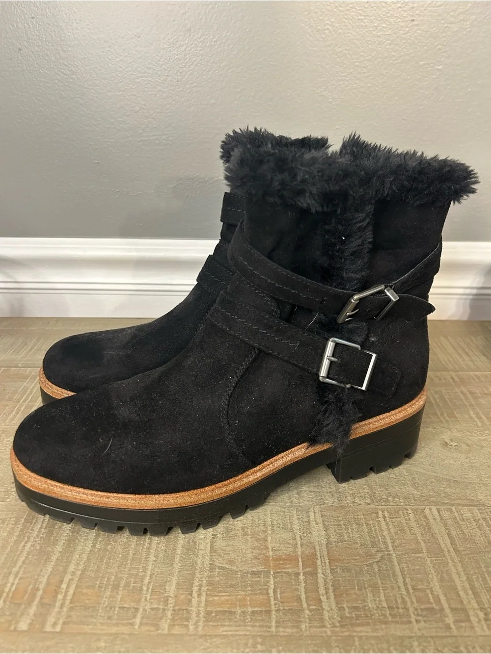 Indigo Rd. Women’s Black Ibbie Bootie with Buckles, Size 9